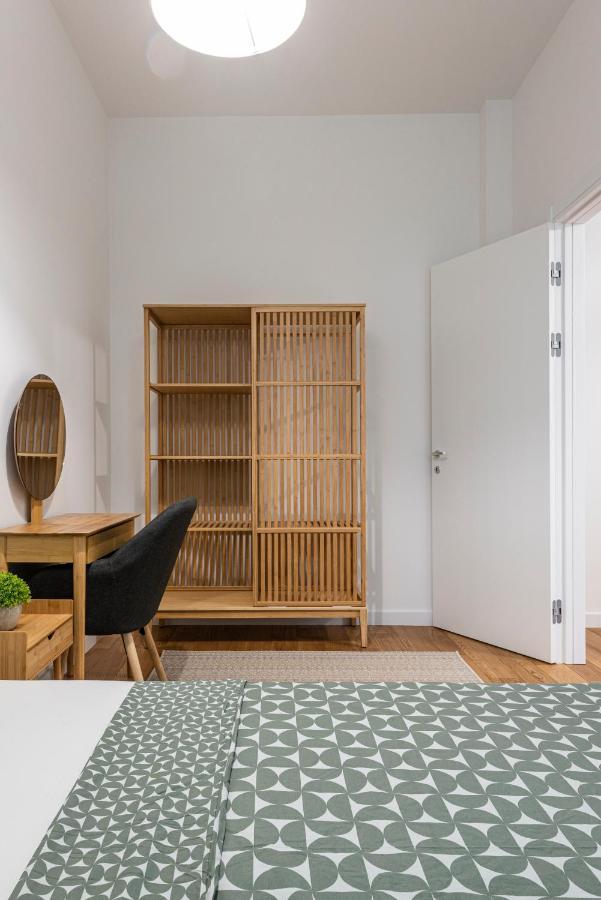Vertigo One Bedroom Apartment-Free Private Parking Novi Sad Buitenkant foto