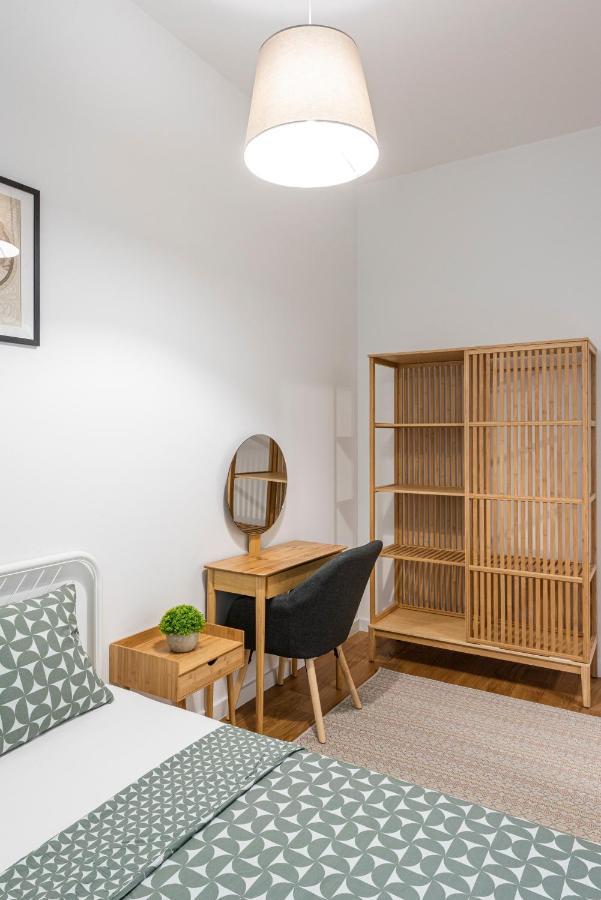 Vertigo One Bedroom Apartment-Free Private Parking Novi Sad Buitenkant foto