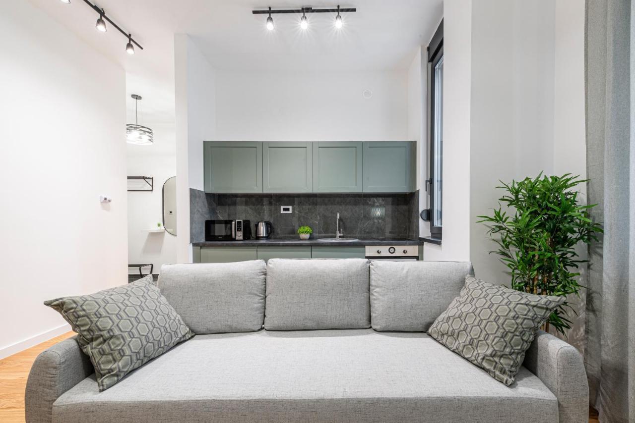 Vertigo One Bedroom Apartment-Free Private Parking Novi Sad Buitenkant foto
