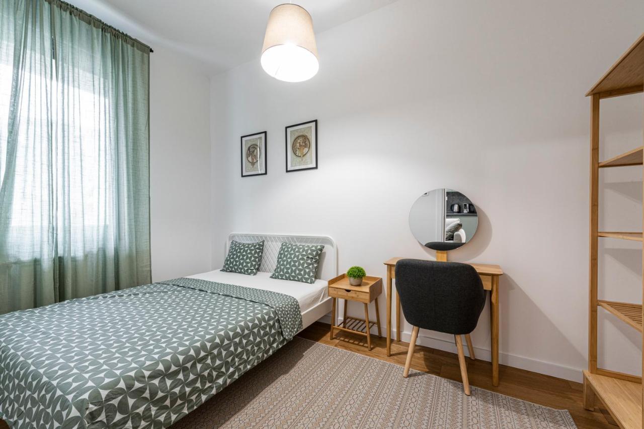 Vertigo One Bedroom Apartment-Free Private Parking Novi Sad Buitenkant foto