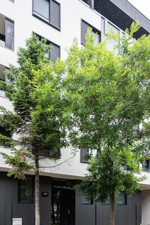 Vertigo One Bedroom Apartment-Free Private Parking Novi Sad Buitenkant foto